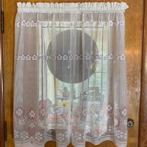 Vintage Retro Set of 2 1988 Louis Hornick Co Panel Curtains Hearts Flowers